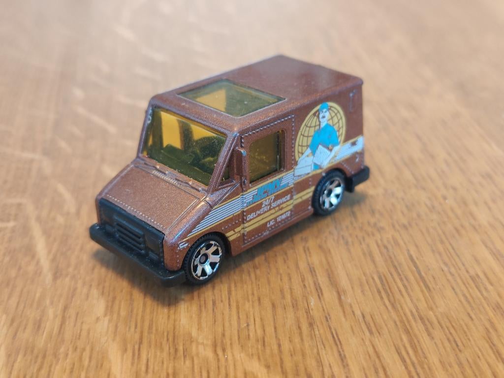 Matchbox Delivery Service Truck, Ophalen of Verzenden, Zo goed als nieuw, Bus of Vrachtwagen