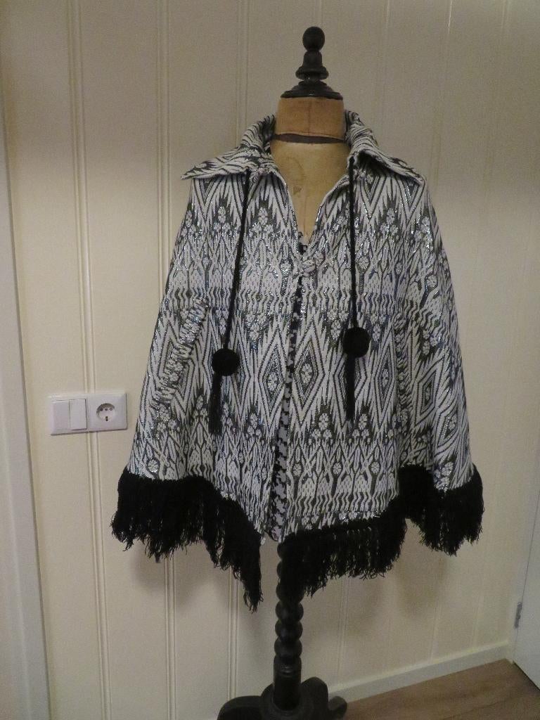 Vintage poncho made Guatemala, Kleding | Dames, Truien en Vesten, Maat 38/40 (M), Ophalen of Verzenden, Grijs, Onbekend