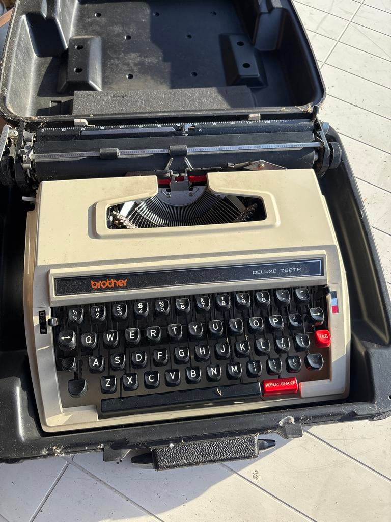 Brother deluxe 762 TR typemachine, Ophalen, Nieuw