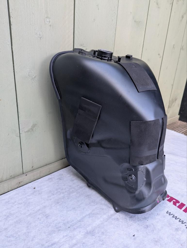 Originele Brandstoftank Honda Fireblade CBR1000RR SC77, Motoren, Ophalen, Gebruikt