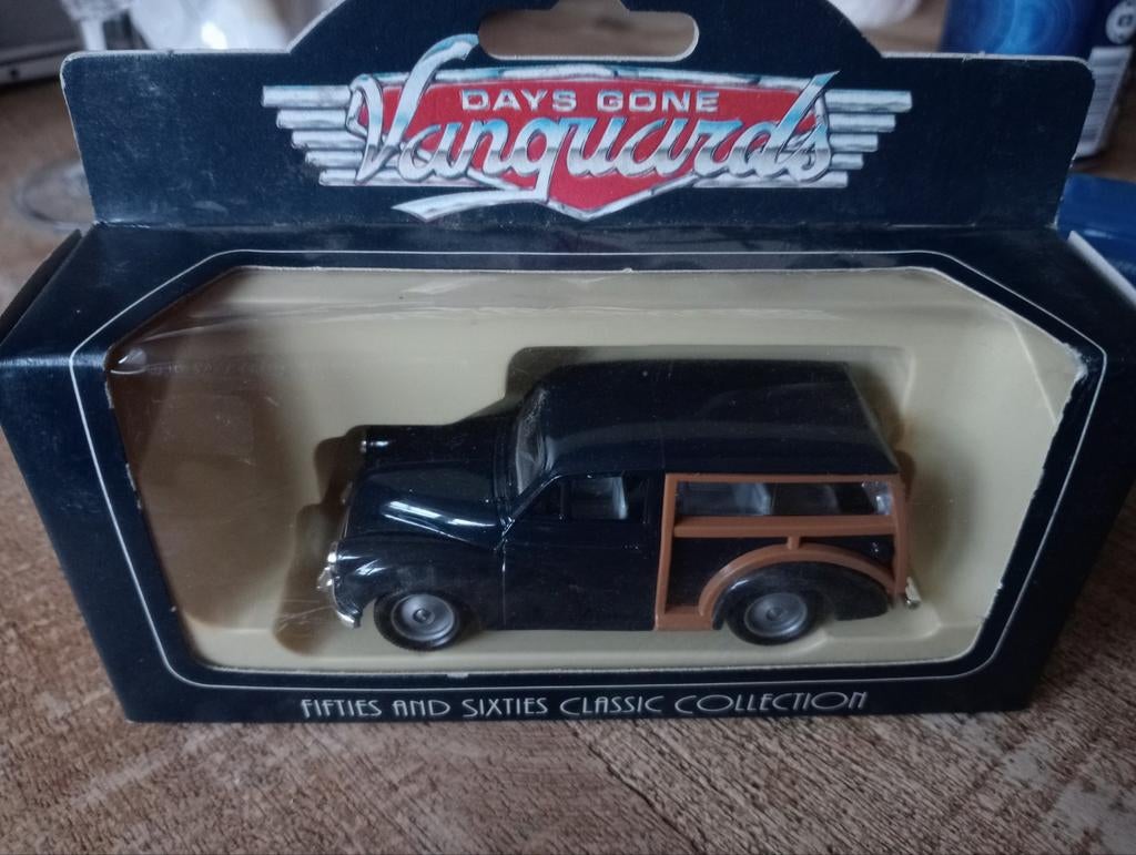 Morris Minor Traveller Lledo 1/43, Ophalen of Verzenden, Auto, Corgi