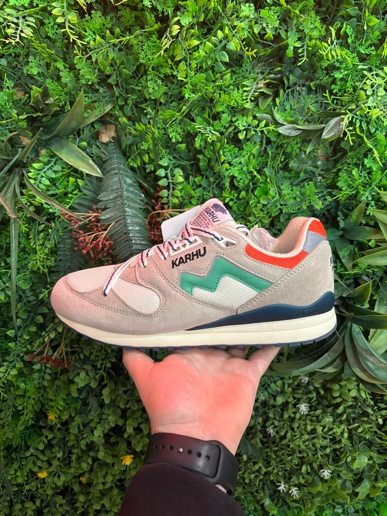 Karhu sneaker grijs meerkleurig 42, J, Overige kleuren, Ophalen of Verzenden, Sneakers of Gympen