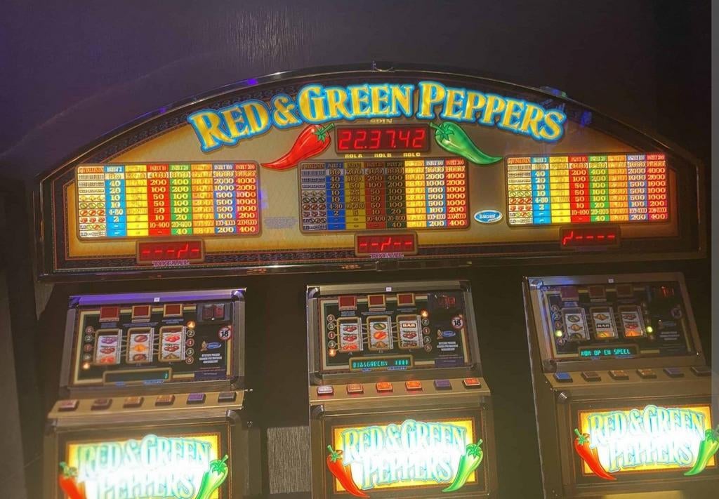 Red green peppers, Euro, Ophalen of Verzenden