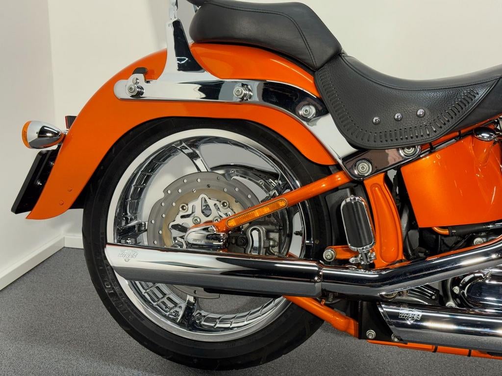 HARLEY-DAVIDSON CONVERTIBLE CVO FLSTSE SOFTAIL (bj 2010) - foto 3
