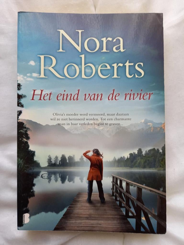 h7 Nora Roberts - Het eind van de rivier, Ophalen of Verzenden, Gelezen, Nora Roberts, Europa overig
