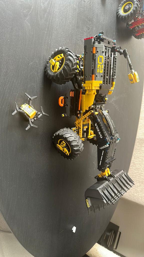 LEGO Technic Bundel: Mack Anthem, Concept Wheelloader, 6x6, Kinderen en Baby's, Speelgoed | Duplo en Lego, Ophalen, Zo goed als nieuw