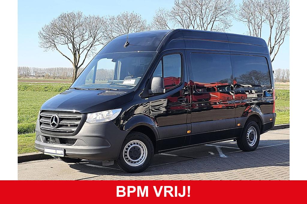 Mercedes-Benz Sprinter 317 L2H2 RWD Mbux Camera Airco 3 Zits, Gebruikt, Zwart, 4 cilinders, Zwart