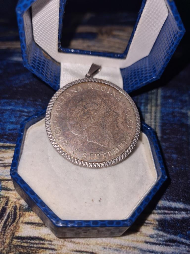 Kettinghanger 10 Gulden Juliana Regina 1948-1972, Ophalen of Verzenden