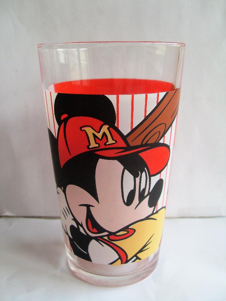 Mickey Mouse Base-Ball Glas Walt Disney, Verzamelen, Disney, Ophalen of Verzenden, Mickey Mouse, Zo goed als nieuw, Servies