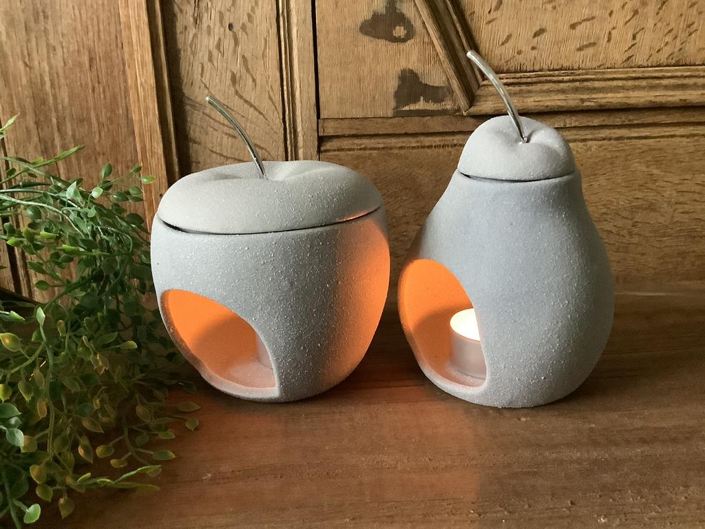 NIEUW set van 2 mooie geurbranders een appel en een peerd, Huis en Inrichting, Woonaccessoires | Kandelaars en Kaarsen, Ophalen of Verzenden