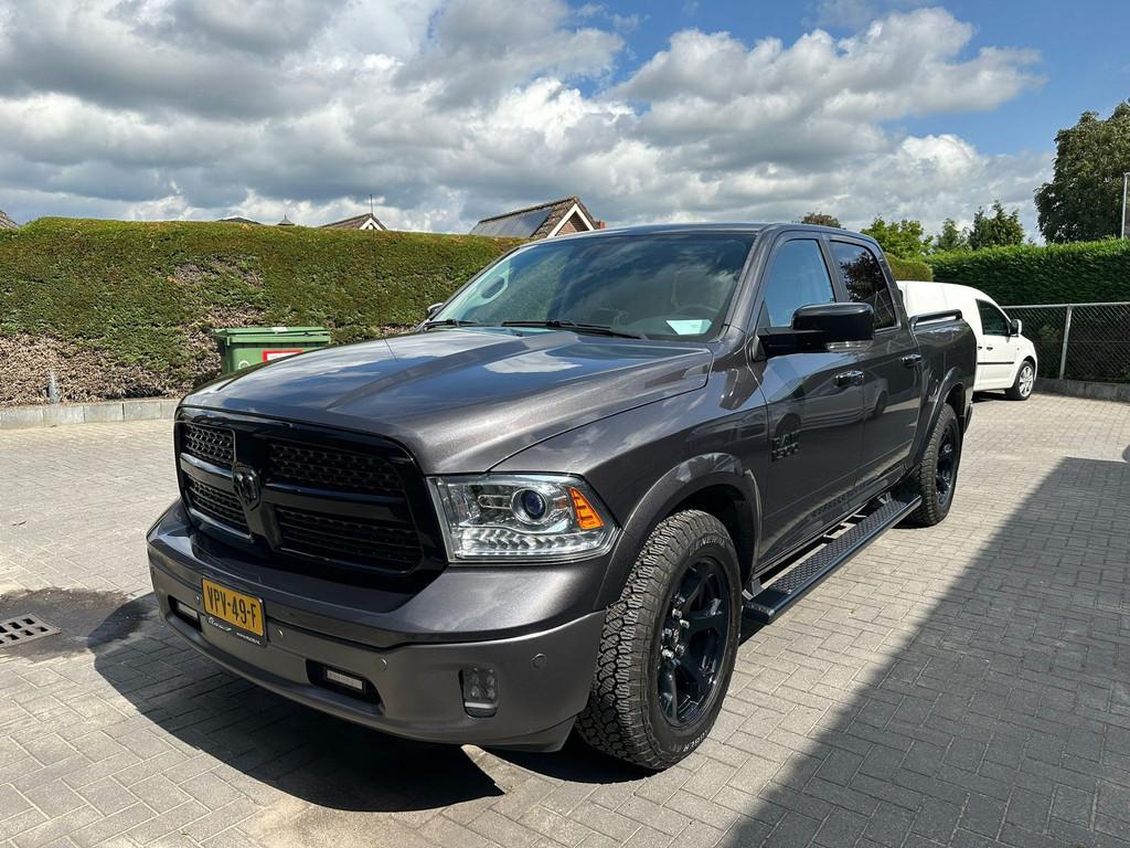 Dodge Ram 1500 5.7 V8 4x4 Quad Cab 6'4 - Fiscale waarde 3800, Auto's, Automaat, 5654 cc, Leder, Bedrijf