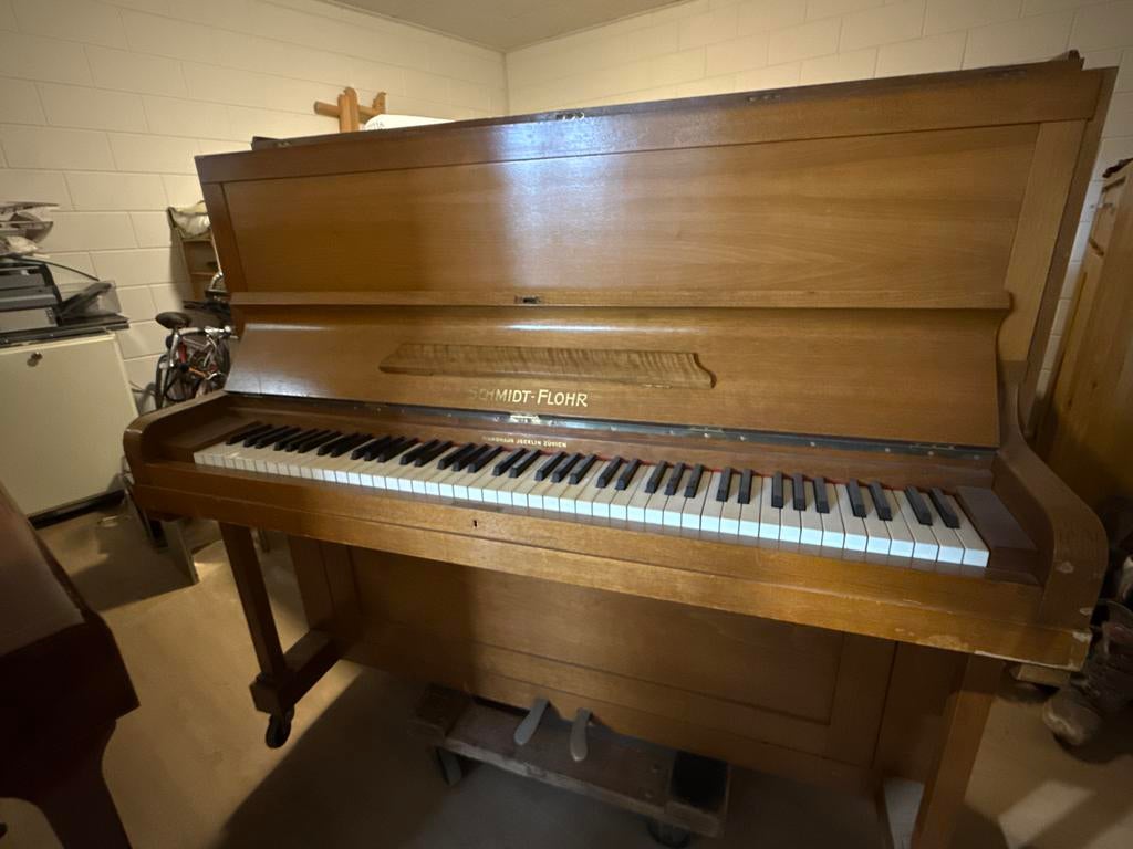 Nette Schmidt-Flohr staande piano, goed onderhouden, Ophalen of Verzenden, Gebruikt, Bruin, Piano