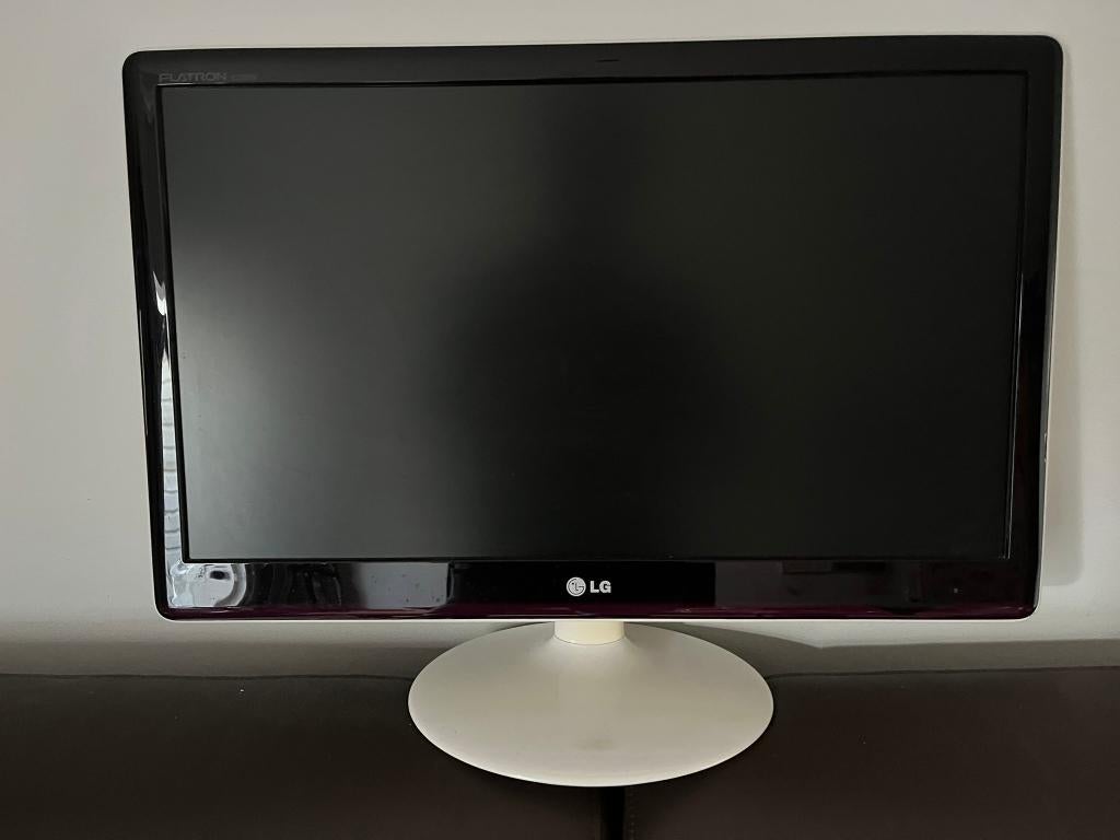 LG Monitor EV250V/WN 23 inch inclusief voedingskabel, Computers en Software, Monitoren, Ophalen, Gebruikt, Kantelbaar, HDMI