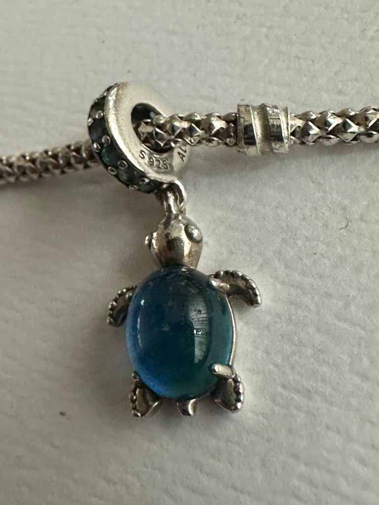 Pandora zeeschildpad, Sieraden, Tassen en Uiterlijk, Bedels, Gebruikt, Pandora, Ophalen of Verzenden, 1 bedel