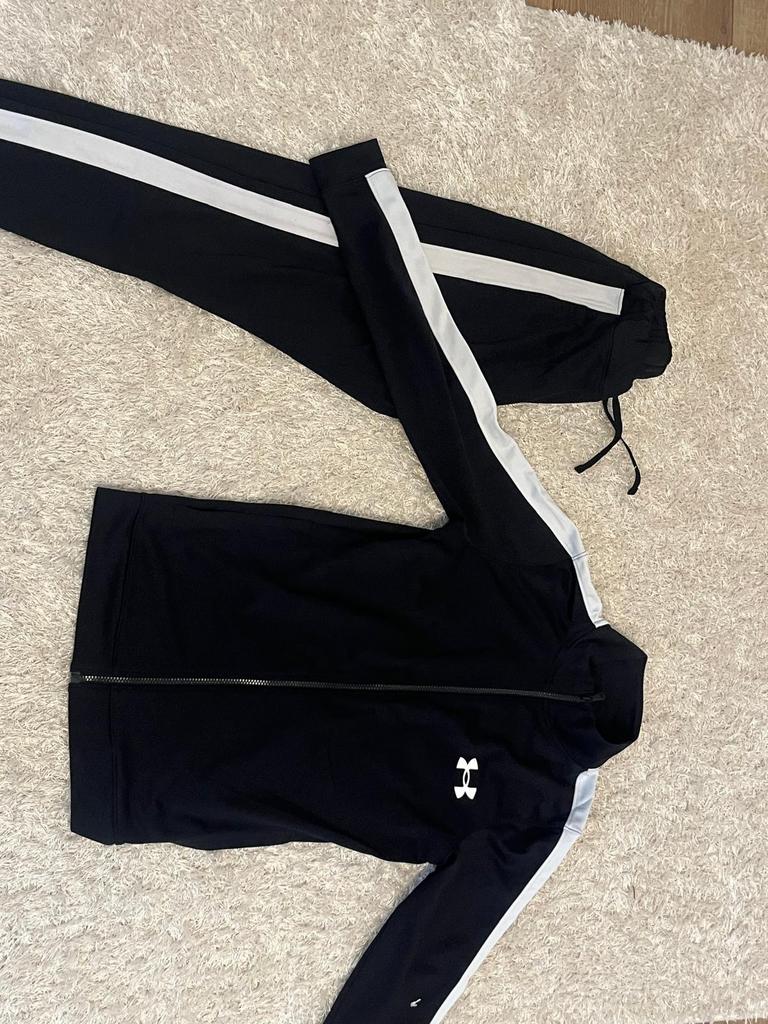 Under Armour Trainingspak Zwart/Wit - Zo goed als nieuw, Kleding | Dames, Sportkleding, Zwart, Ophalen of Verzenden, Maat 36 (S)