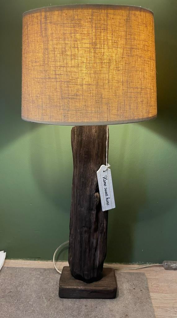 Houten tafellamp met linnen kap, Ophalen of Verzenden, Gebruikt, Hout, 50 tot 75 cm