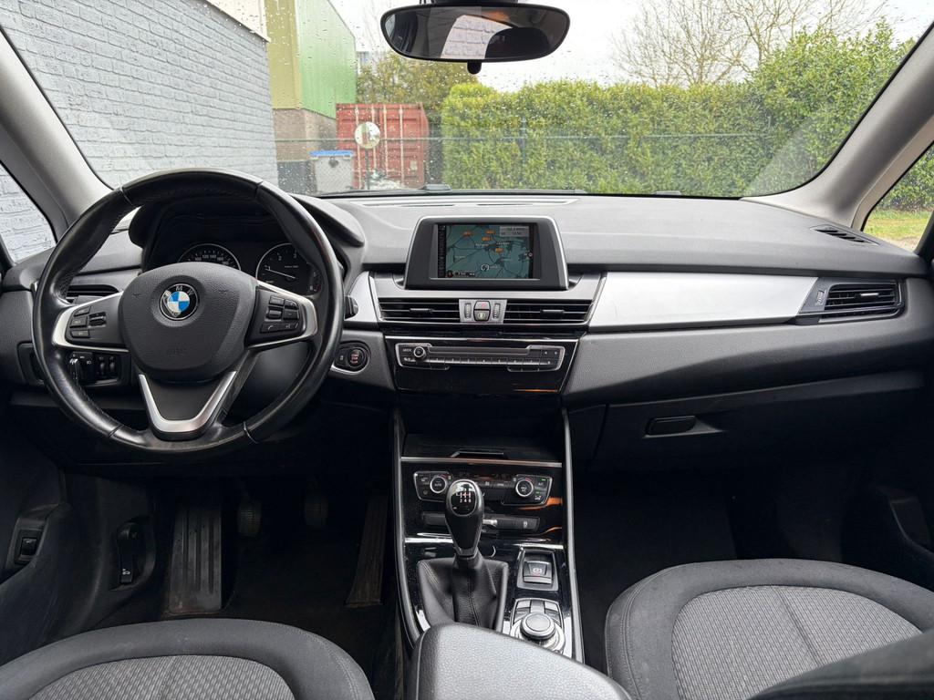 BMW 2 Serie Active Tourer 218D 136PK Trekhaak Navi Ecc Cruis, Voorwielaandrijving, 725 kg, Te koop, 1300 kg