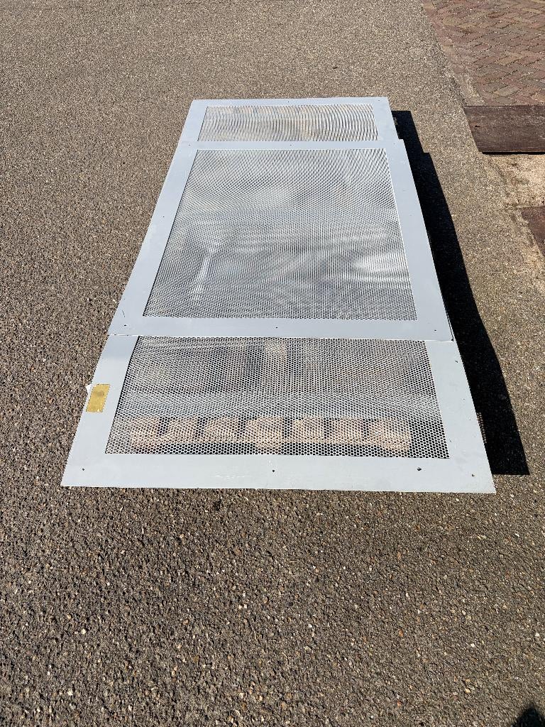 ijzeren plaat geperforeerde rooster zeef ( 483 ), Doe-het-zelf en Verbouw, Platen en Panelen, Ophalen, Overige materialen, Gebruikt