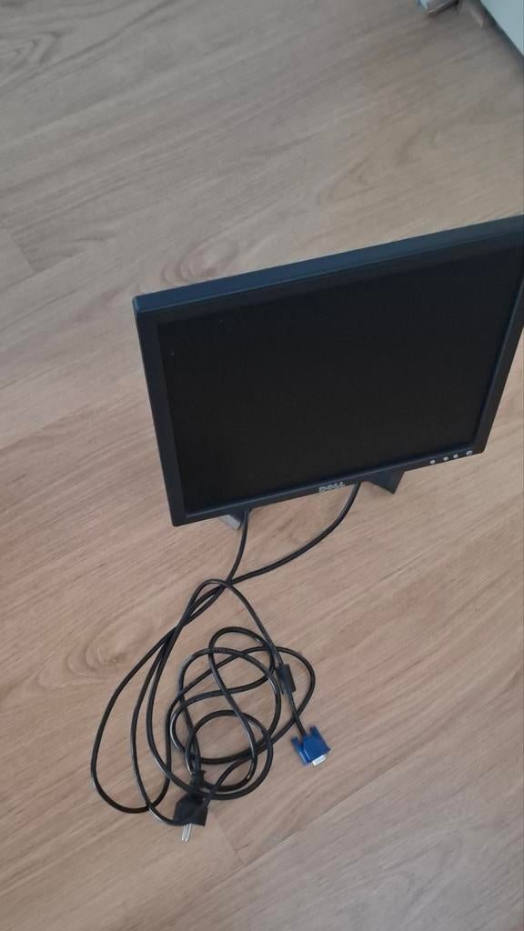 Dell TV Scherm - Ideaal voor basisgebruik, Computers en Software, Monitoren, Ophalen, Kantelbaar, Dell, VGA