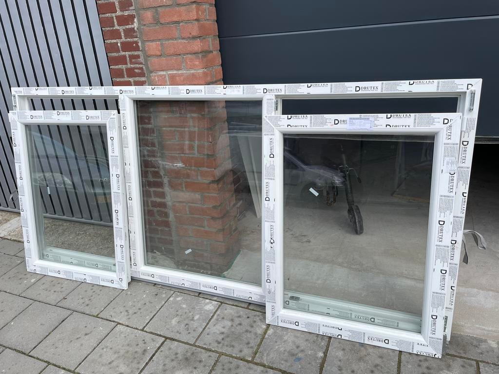 Kunststof Kozijn Draaikiep-Vast-Draaikiep B250 H110cm Wit, Doe-het-zelf en Verbouw, Kozijnen en Schuifpuien, Ophalen, Kunststof