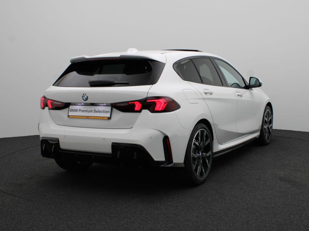 BMW 1 Serie 120 M Sportpakket Pro | Premium Pack | Stuurwiel, Stof, Met garantie (alle), Wit, Bedrijf