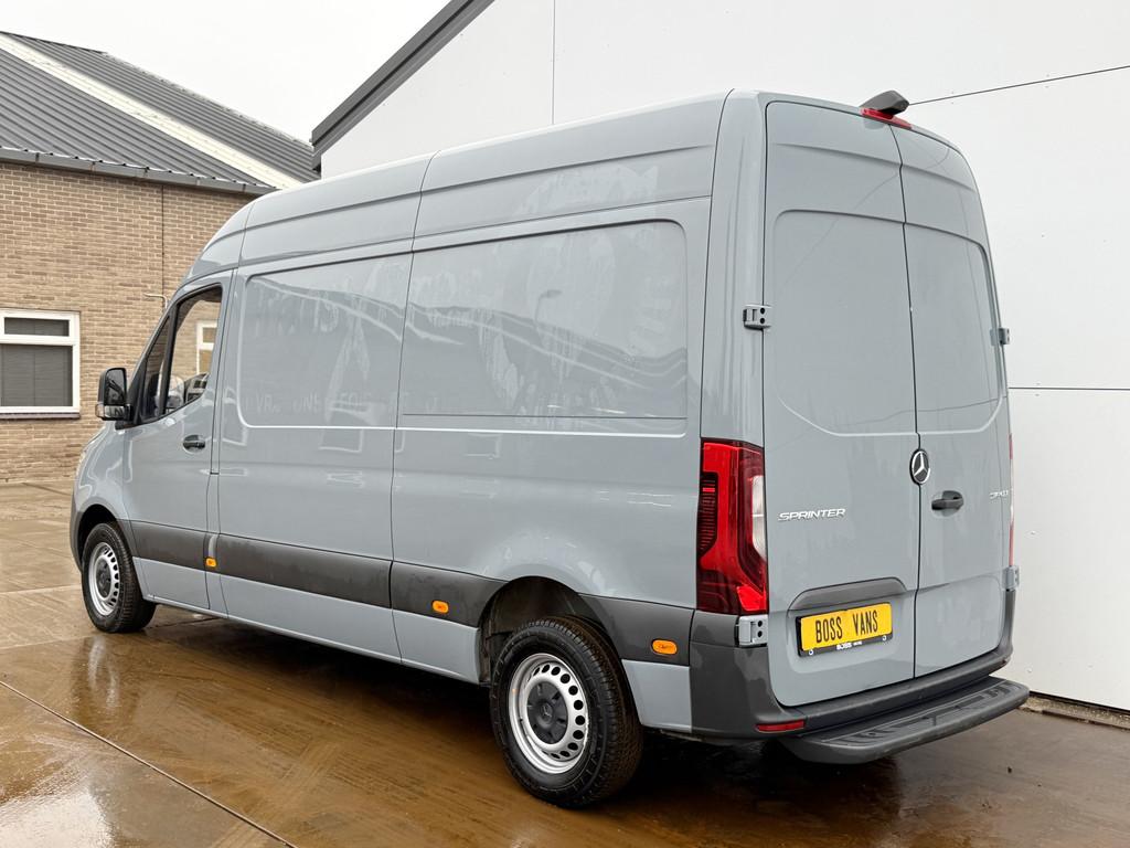 Mercedes-Benz Sprinter 215 1.9 CDI L2H2 LED MBUX Climate Con, Voorwielaandrijving, Gebruikt, 4 cilinders, 150 pk
