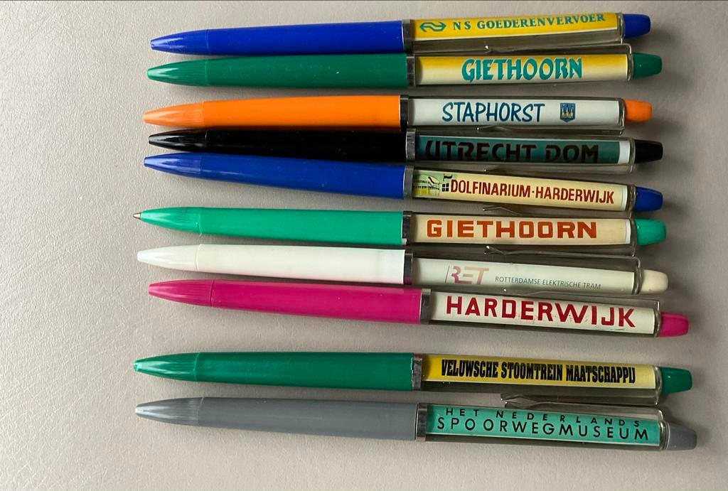 Vintage floaty pennen - Diverse Nederlandse Locaties, Ophalen of Verzenden, Gebruikt, Balpen, Overige merken