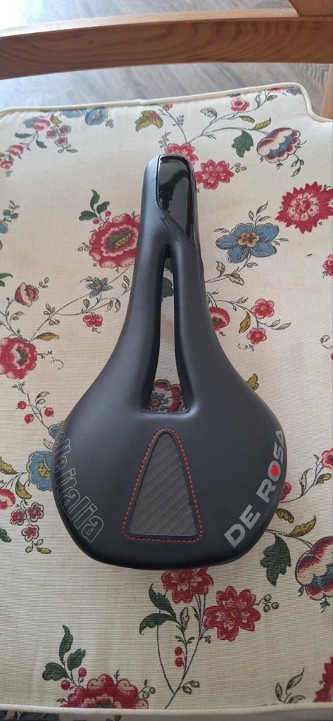 Selle Italia x De Rosa Racefiets Zadel - Carbon Detail, Fietsen en Brommers, Fietsonderdelen, Ophalen of Verzenden, Zo goed als nieuw