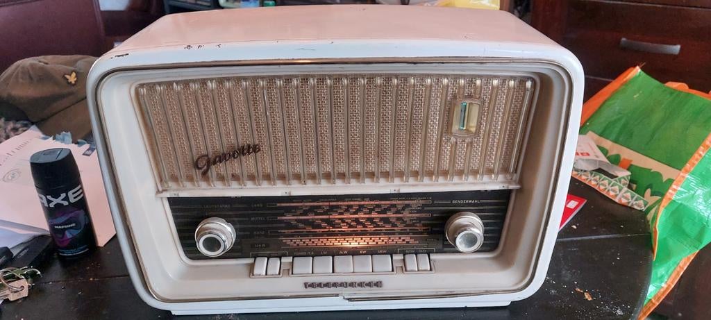 Telefunken Gavotte 1063W Radio - Voor onderdelen/reparatie, Audio, Tv en Foto, Radio's, Ophalen