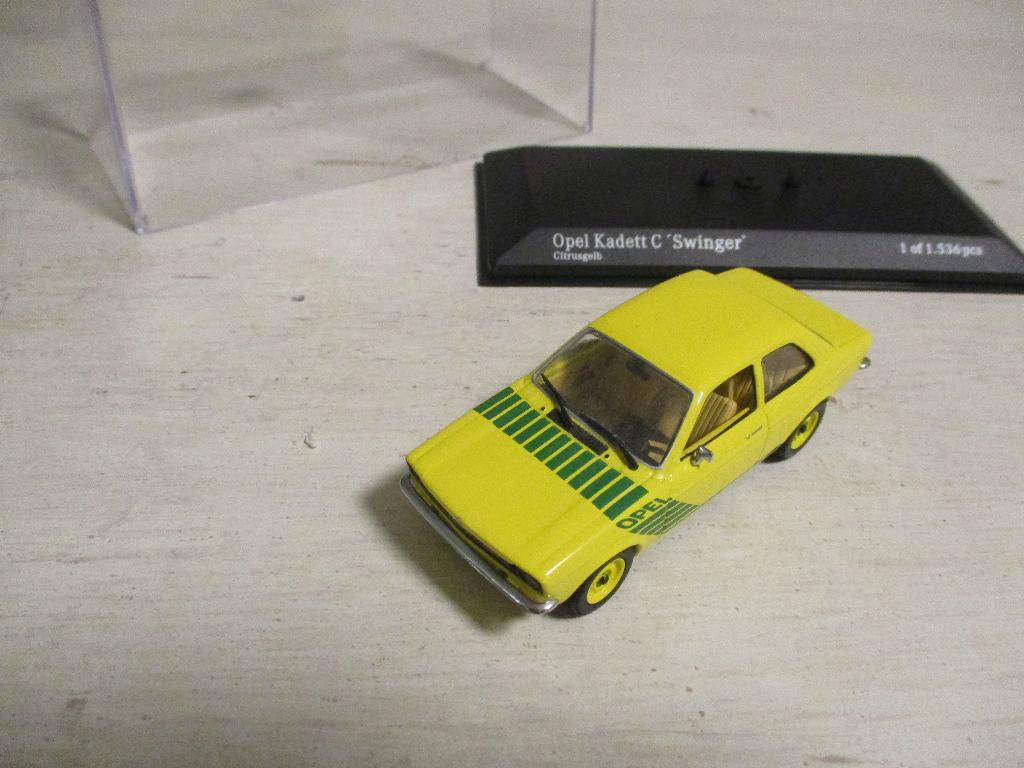 Minichamps Opel Kadett C Swinger Citrusgelb Schaal 1:43, Hobby en Vrije tijd, Modelauto's | 1:43, Ophalen, Nieuw, Auto, MiniChamps