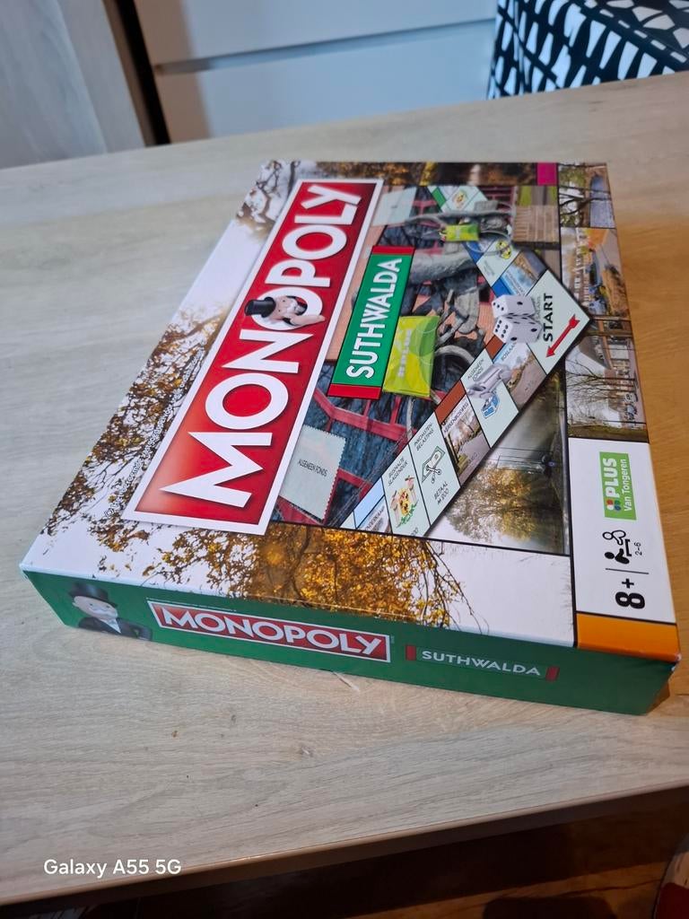 Monopoly Suthwalda - Speciale editie, Ophalen of Verzenden, Zo goed als nieuw, Consumercare@hasbro.nl, Vijf spelers of meer