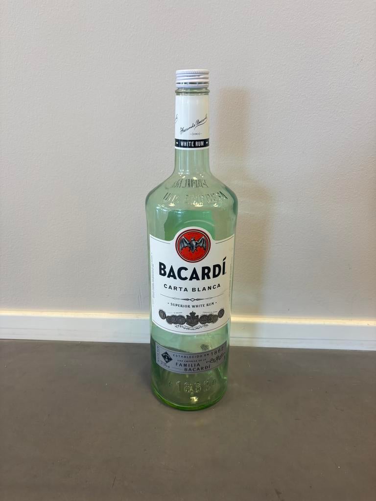 Lege bacardi fles 3L, Ophalen