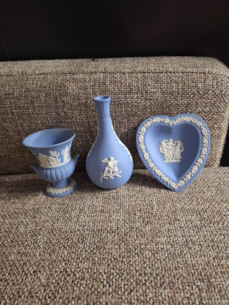 Setje van 2 vaasjes en 1 bordje, Ophalen