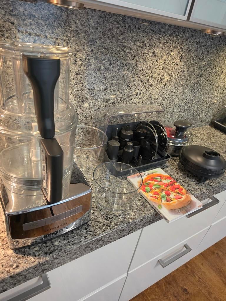 Magimix 4200XL met accessoires, Ophalen of Verzenden