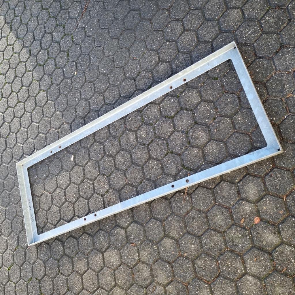 METALEN FRAME VLOERROOSTER VLOERLUIK KRUIPRUIMTE GEGALV., Tuin en Terras, Deurmatten, Ophalen of Verzenden, Gebruikt, Gietijzer