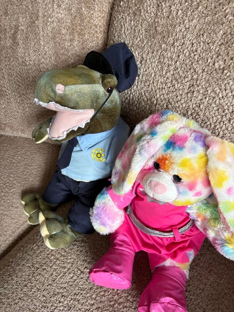 Centerparcs Build a Bear knuffels - krokodil en Konijn, Ophalen of Verzenden, Gebruikt, Overige typen