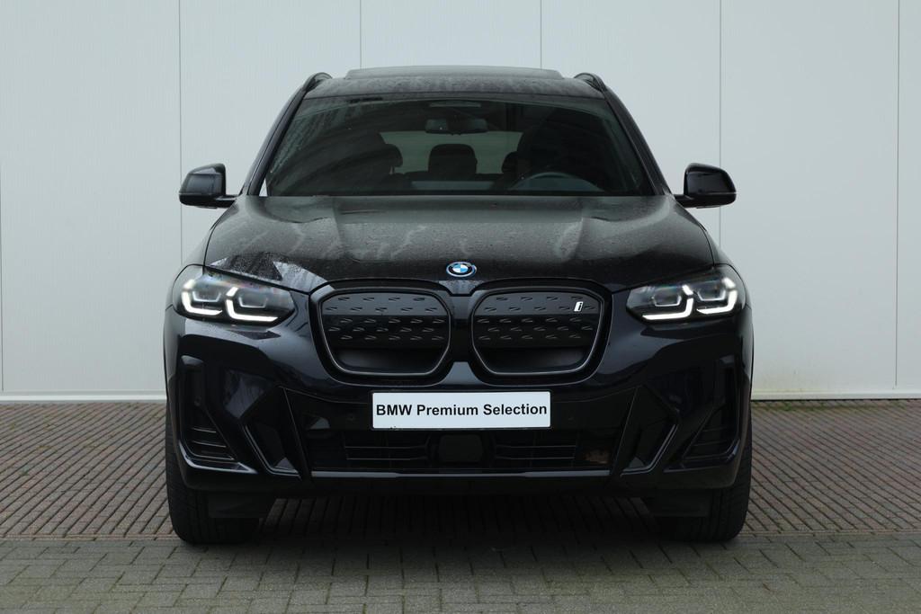 BMW iX3 Executive 80 kWh / M-Sport Pakket / Achteruitrij Cam, Automaat, Gebruikt, Zwart, 2155 kg