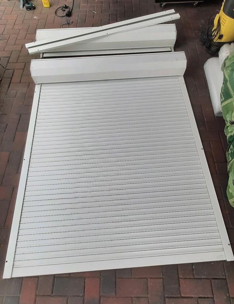 2x rolluik wit, Ophalen, Gebruikt, Wit
