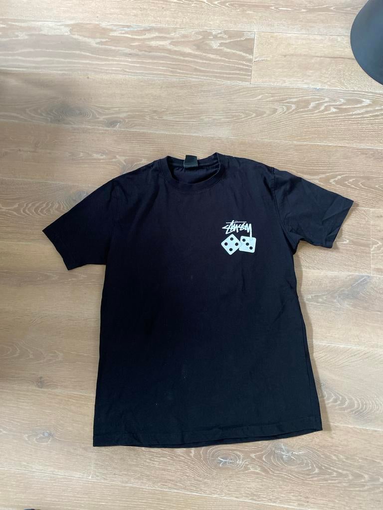 Stussy T-shirt Zwart Maat M met dobbelsteen print, Kleding | Heren, T-shirts, Ophalen of Verzenden, Nieuw, Maat 48/50 (M), Zwart