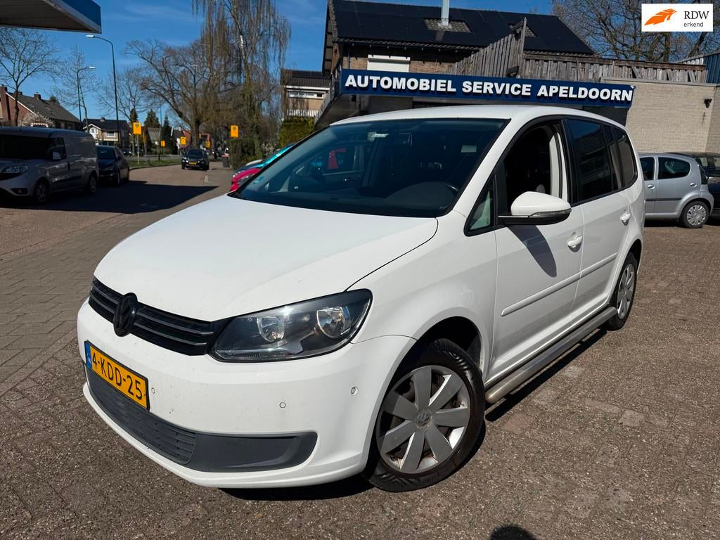 Volkswagen Touran 2.0 TDI Comfortline BlueMotion AUTOMAAT *P, Auto's, Volkswagen, Euro 5, Parkeersensor, 4 cilinders, Wit