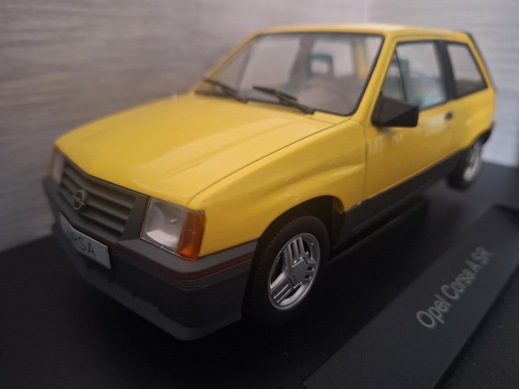 Opel Corsa A SR 1983 Schaal 1:18, Overige merken, MCG, Nieuw, Ophalen of Verzenden