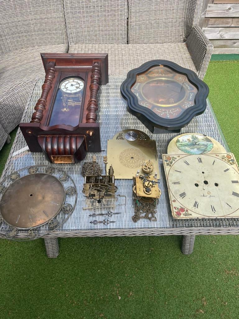 Klok restand onderdelen voor iemand die het gebruiken kan, Antiek en Kunst, Ophalen