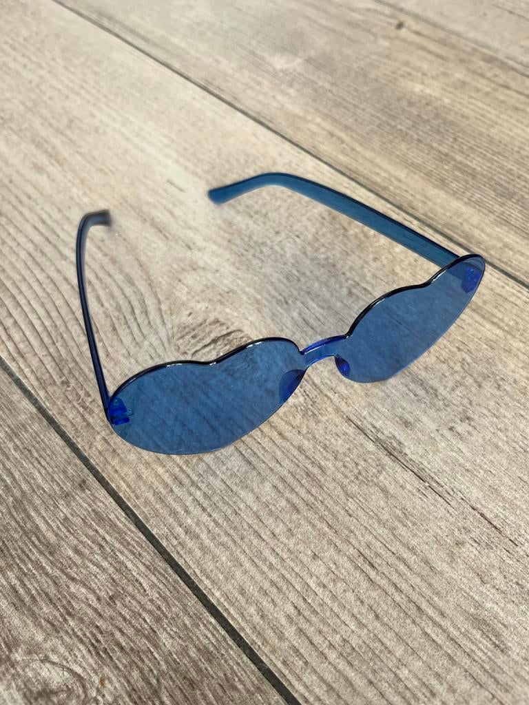 Blauwe hartjes zonnebril, Overige merken, Gebruikt, Zonnebril, Blauw