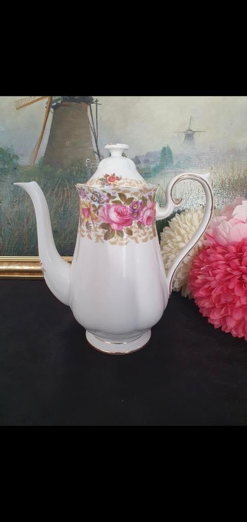 Vintage Porseleinen Koffiepot Royal Albert "Serena, Ophalen of Verzenden