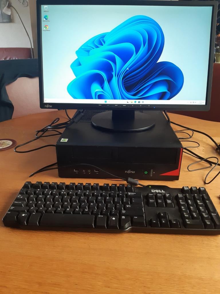 Fujitsu esprimo e420 desktop win 11pro, Computers en Software, Desktop Pc's, Ophalen