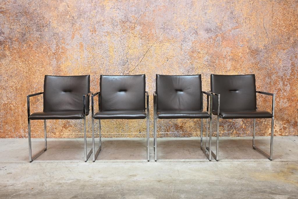 ZGANieuw 4 bruine leren Arco Frame design stoelen, Huis en Inrichting, Arco, Bruin, Ophalen of Verzenden, Zo goed als nieuw