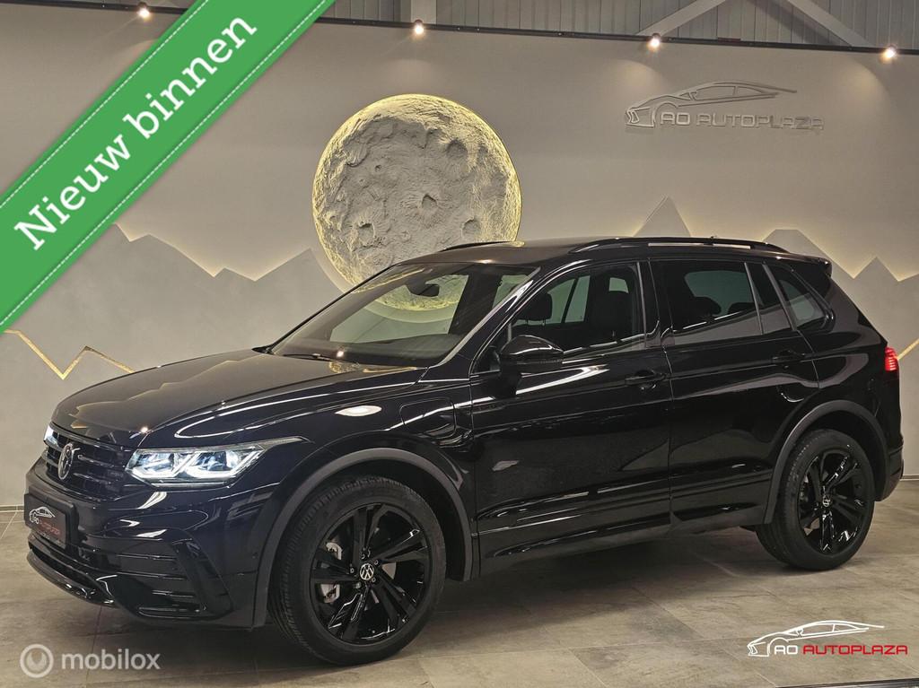 Volkswagen Tiguan 1.4 TSI eHybrid 3x R-Line Panorama/Leder/M, 1716 kg, Zwart, 4 cilinders, Zwart