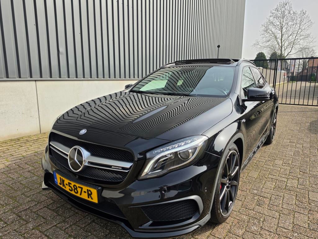 Mercedes-Benz GLA-klasse AMG 45 4MATIC|BOMVOL!|NIEUWSTAAT!, Gebruikt, 4 cilinders, Met garantie (alle), Adaptive Cruise Control