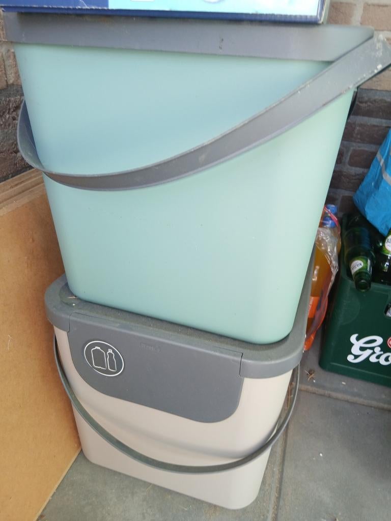 Rotho draagbare afvalbakken, Ophalen