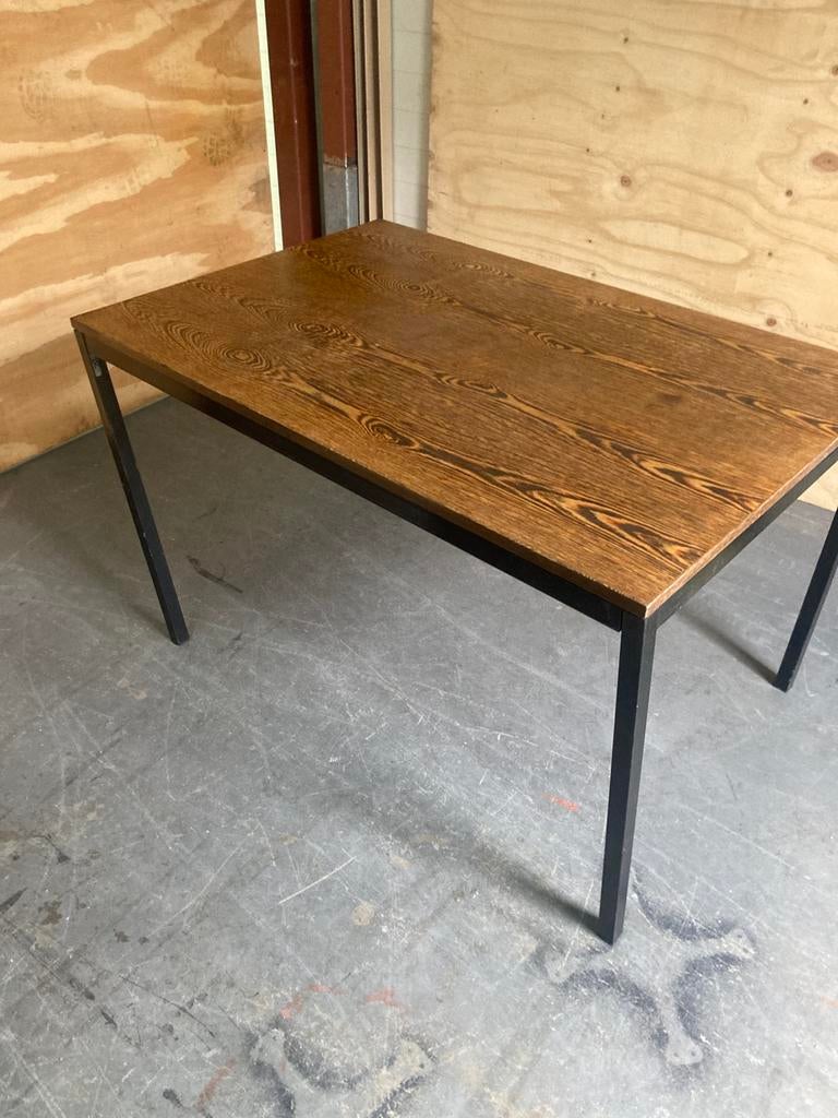 Martin Visser /Spectrum tafel wengé met stalen poten, Ophalen, Zo goed als nieuw, Rechthoekig, 50 tot 100 cm
